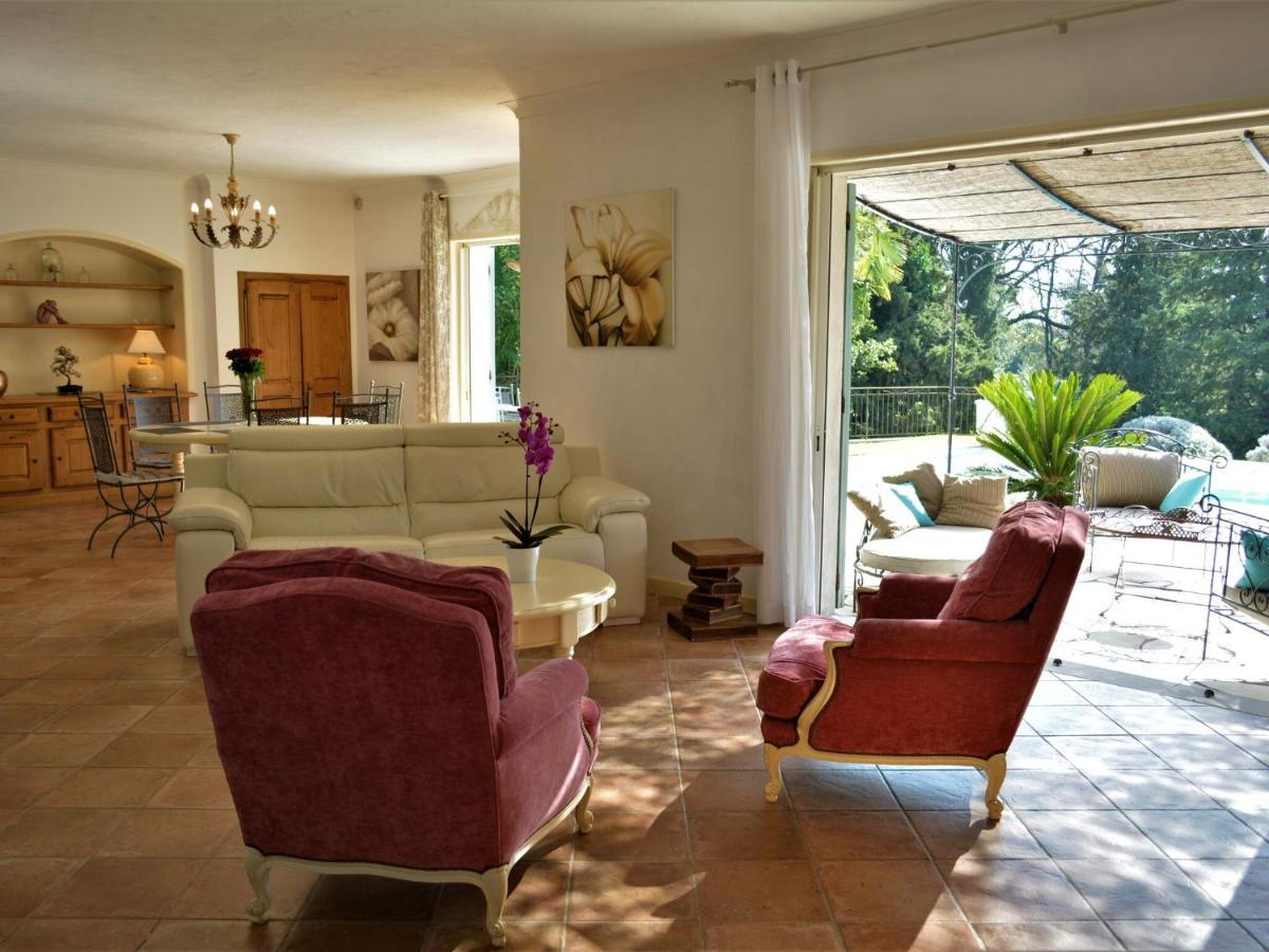 Peaceful Villa In Saint Paul De Vence With Pool Dış mekan fotoğraf